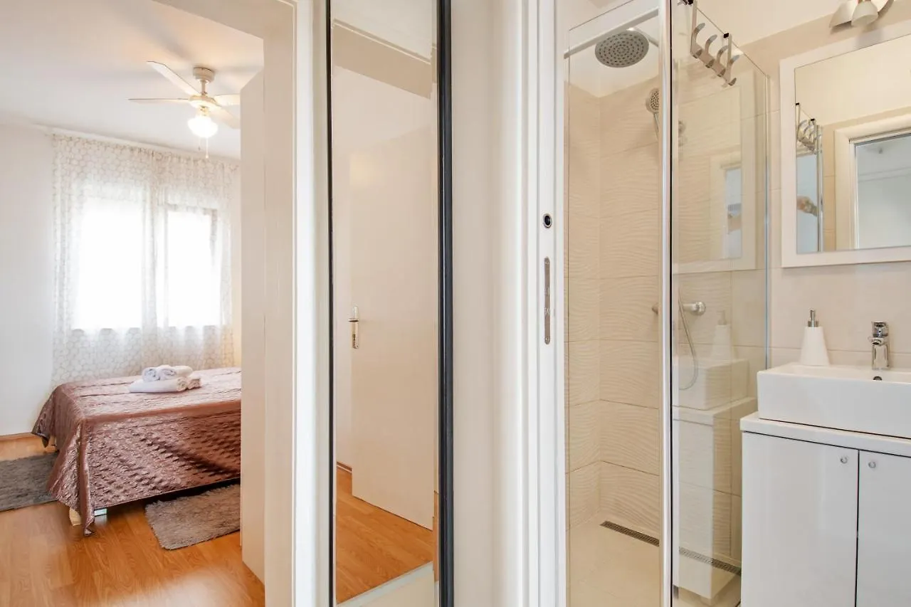 Apartment Rooms&Apartments Zelux Split Croatia