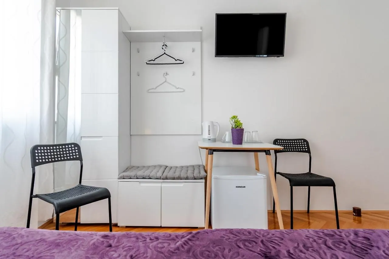 Rooms&Apartments Zelux Split 0*,