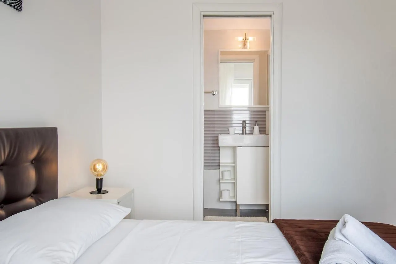Apartment Rooms&Apartments Zelux Split