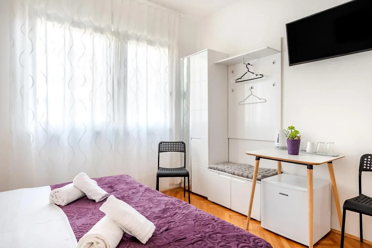 Rooms&Apartments Zelux Split 0*,