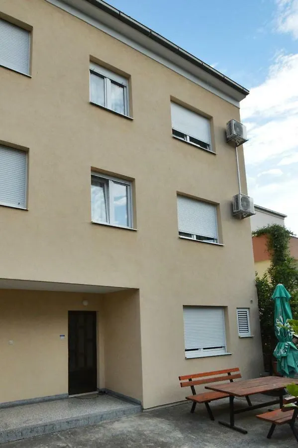 Apartment Rooms&Apartments Zelux Split